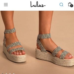 Never worn, perfect condition